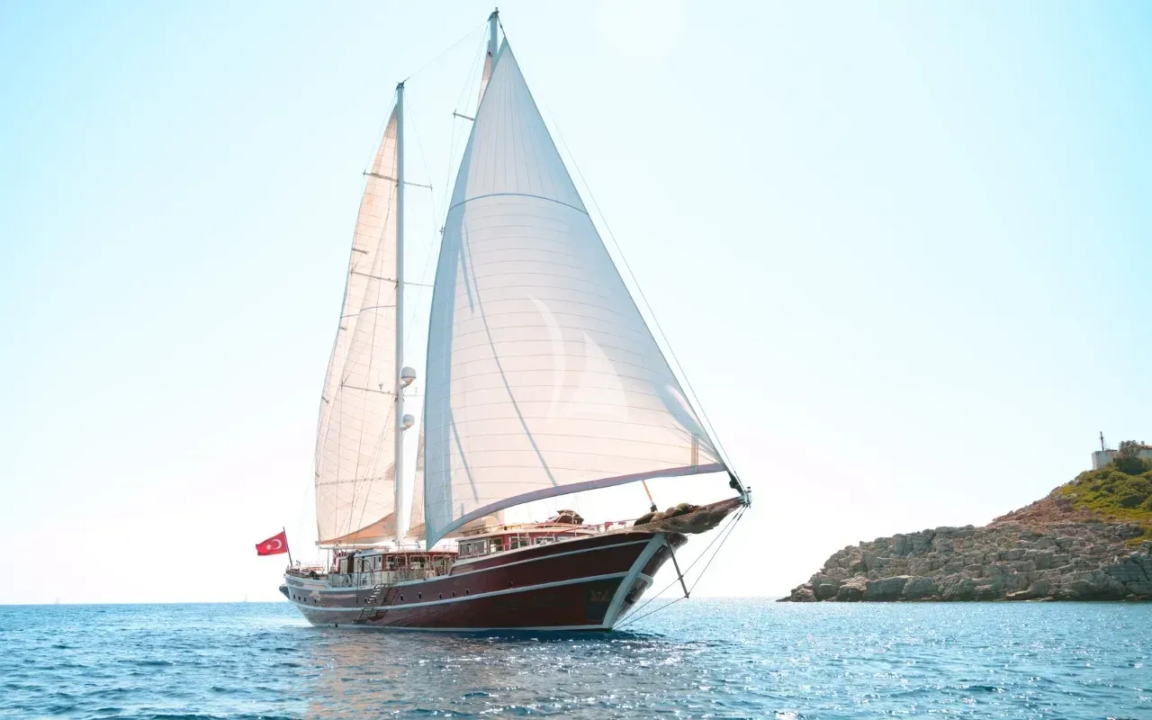 KAPTAN KADIR, on deck 2