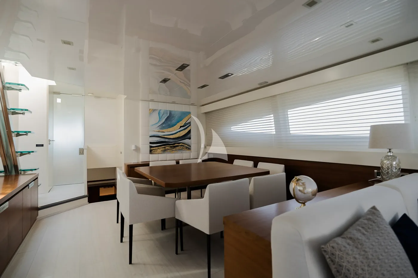 OCEAN DELTA 11, inside 2