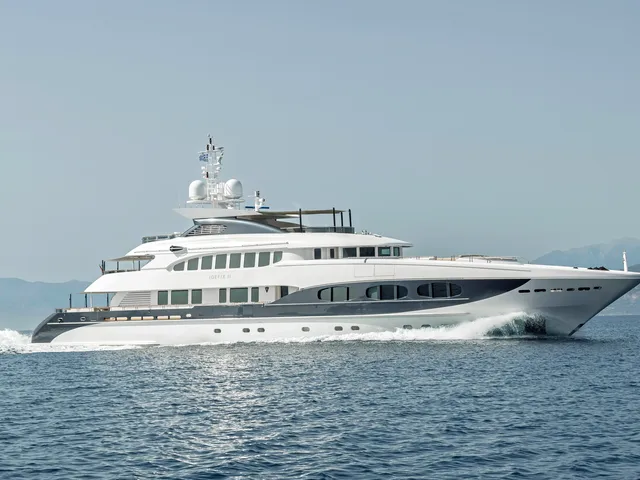 IDEFIX II — Heesen