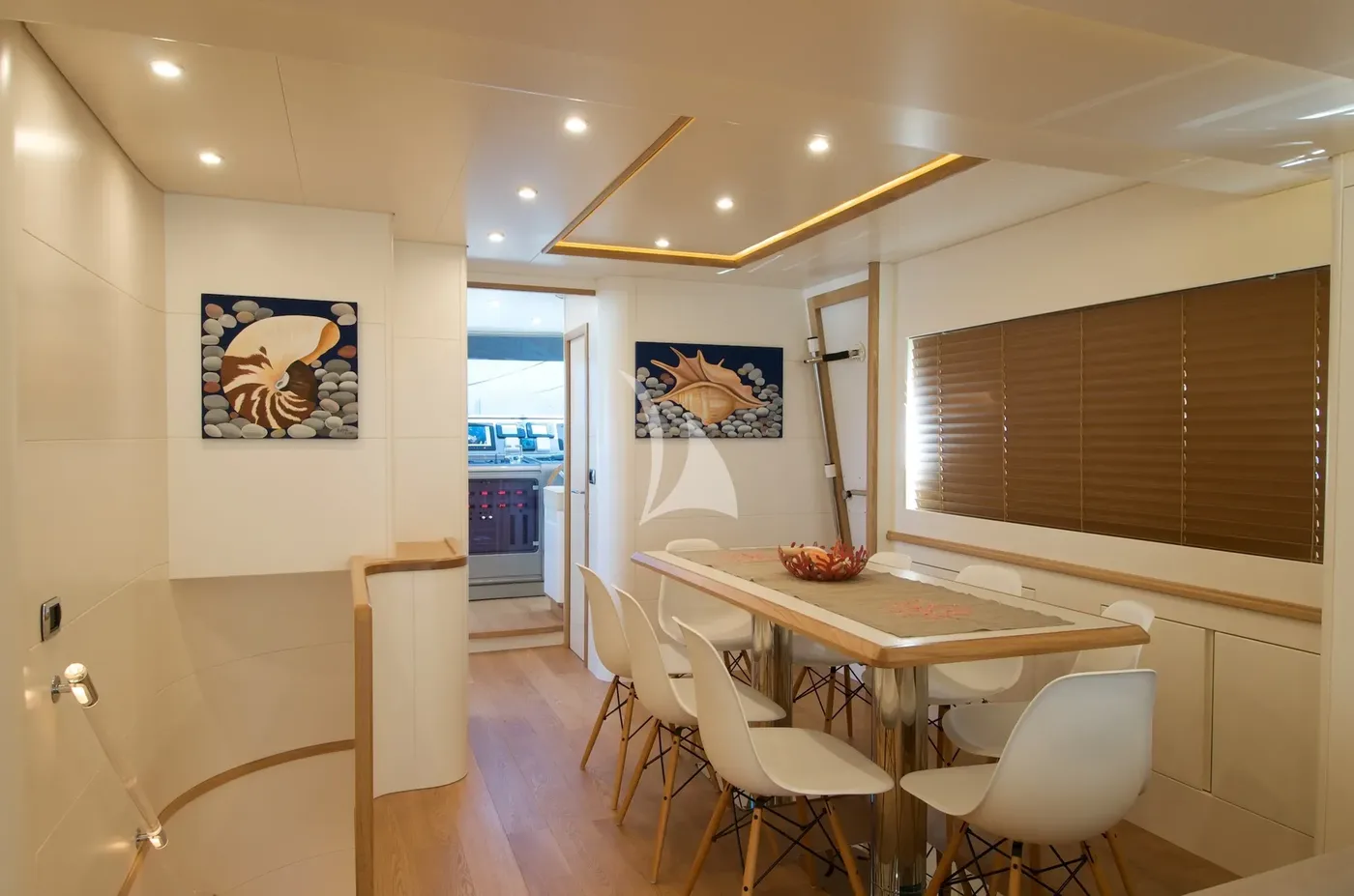 RIVIERA, inside 1