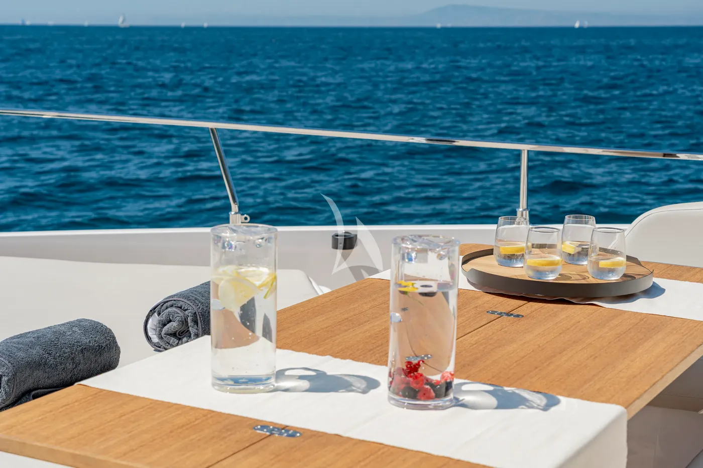 SEA DIAMOND, photos 1