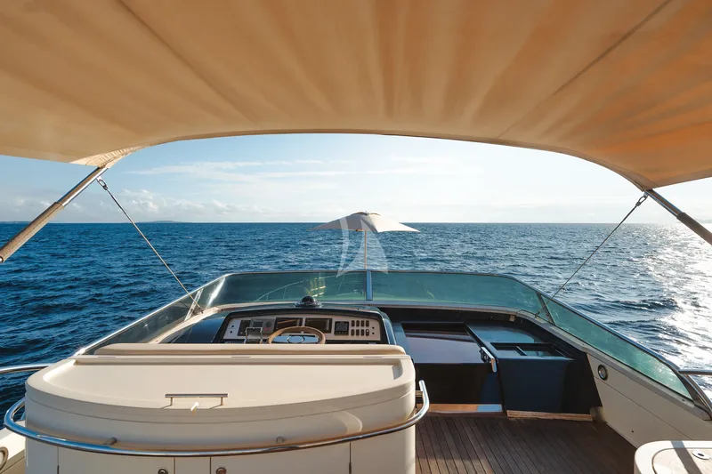 ETERNO, on deck 6