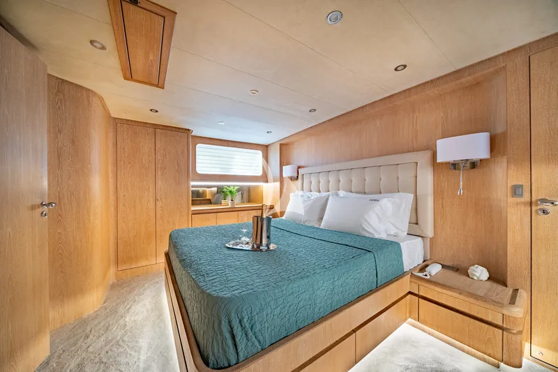 OPERA, cabins 2