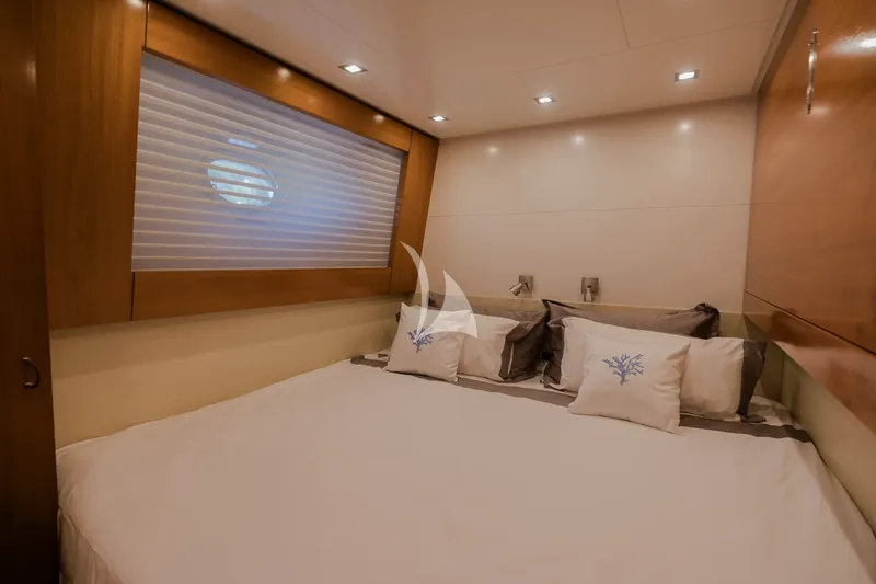 OCEAN DELTA 11, cabins 5