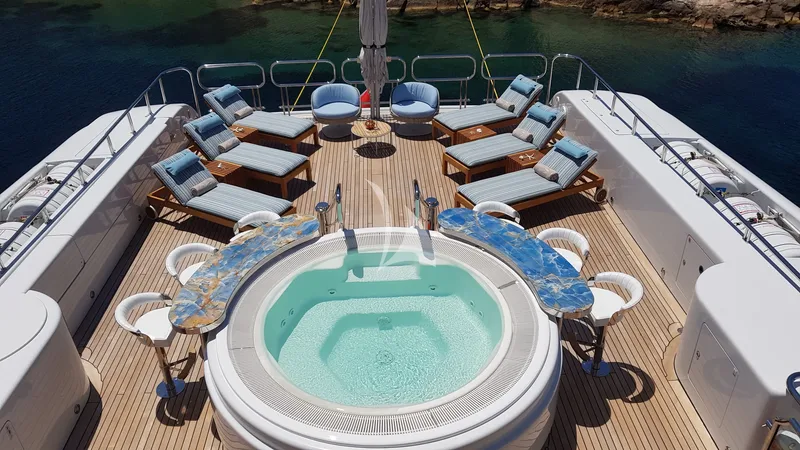 CAPRI I, inside 4