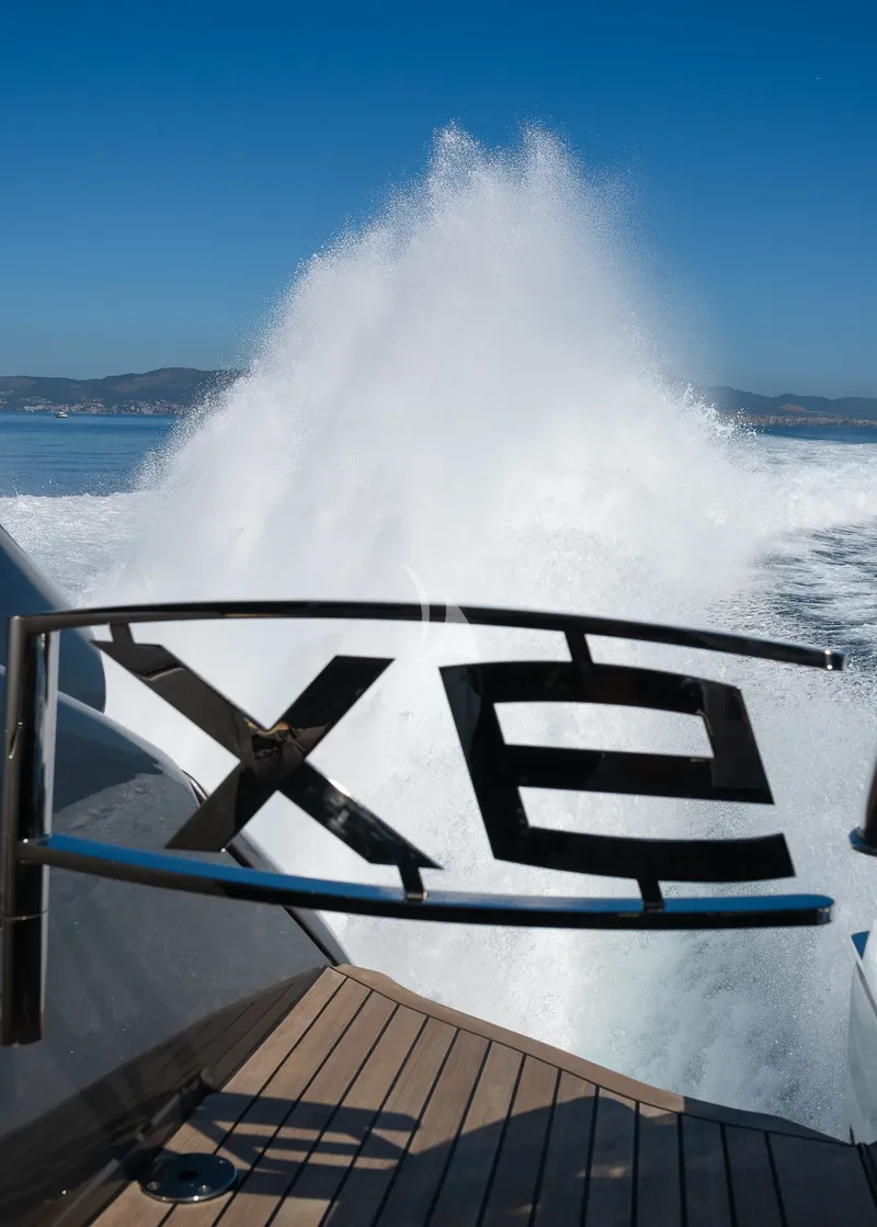 EL MACANN, on deck 6
