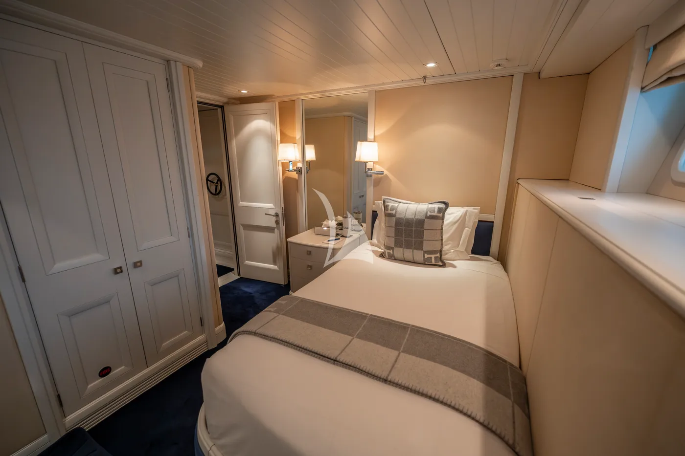 JUBILEE, cabins 2