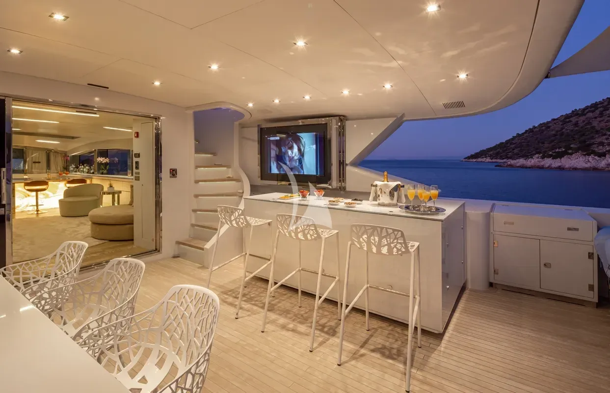 SEA WOLF, inside 3