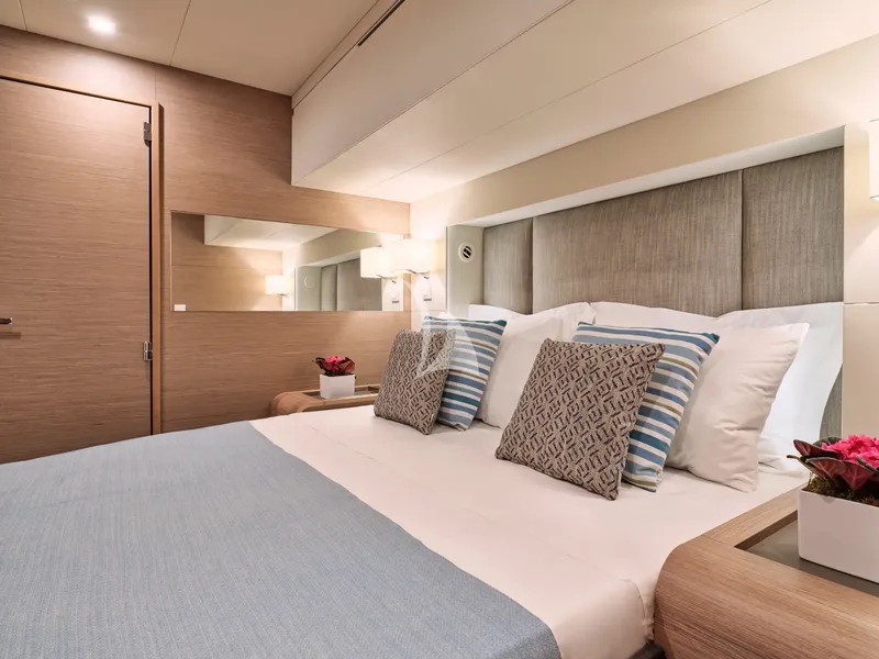 APHAEA, cabins 4