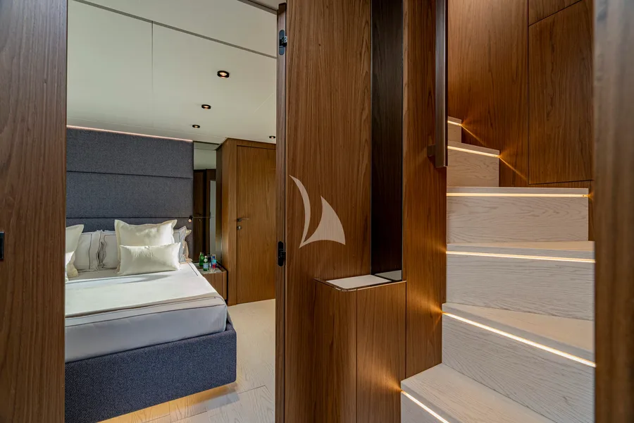 SEA DIAMOND, photos 6