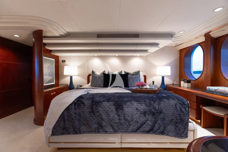 NEVER ENOUGH, cabins 4