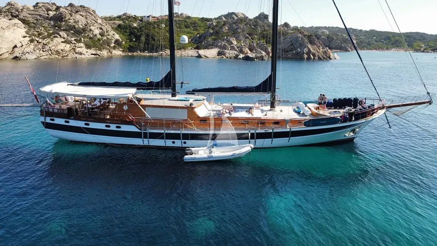 ELIANORA, photos 6
