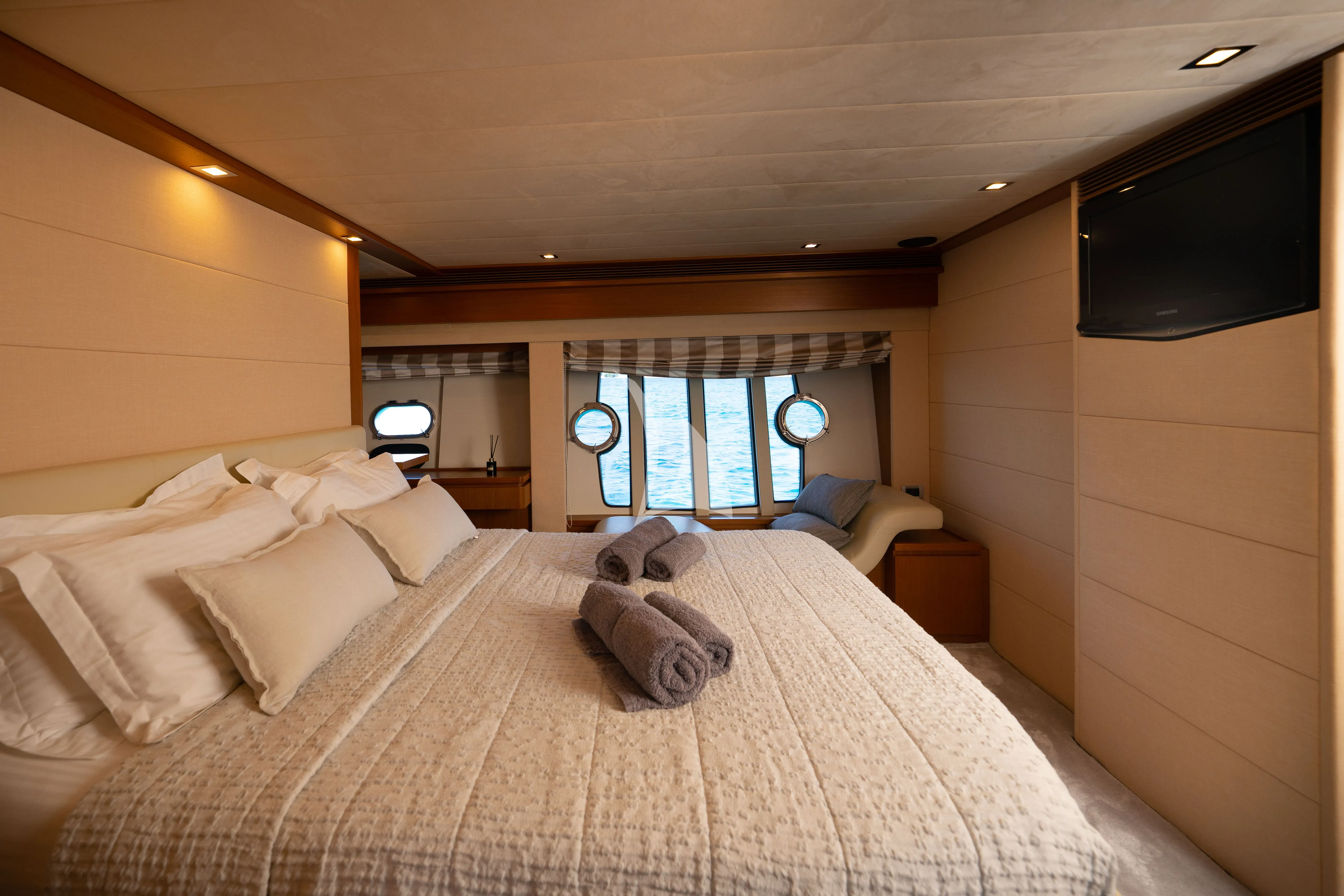 Cabin photo 2