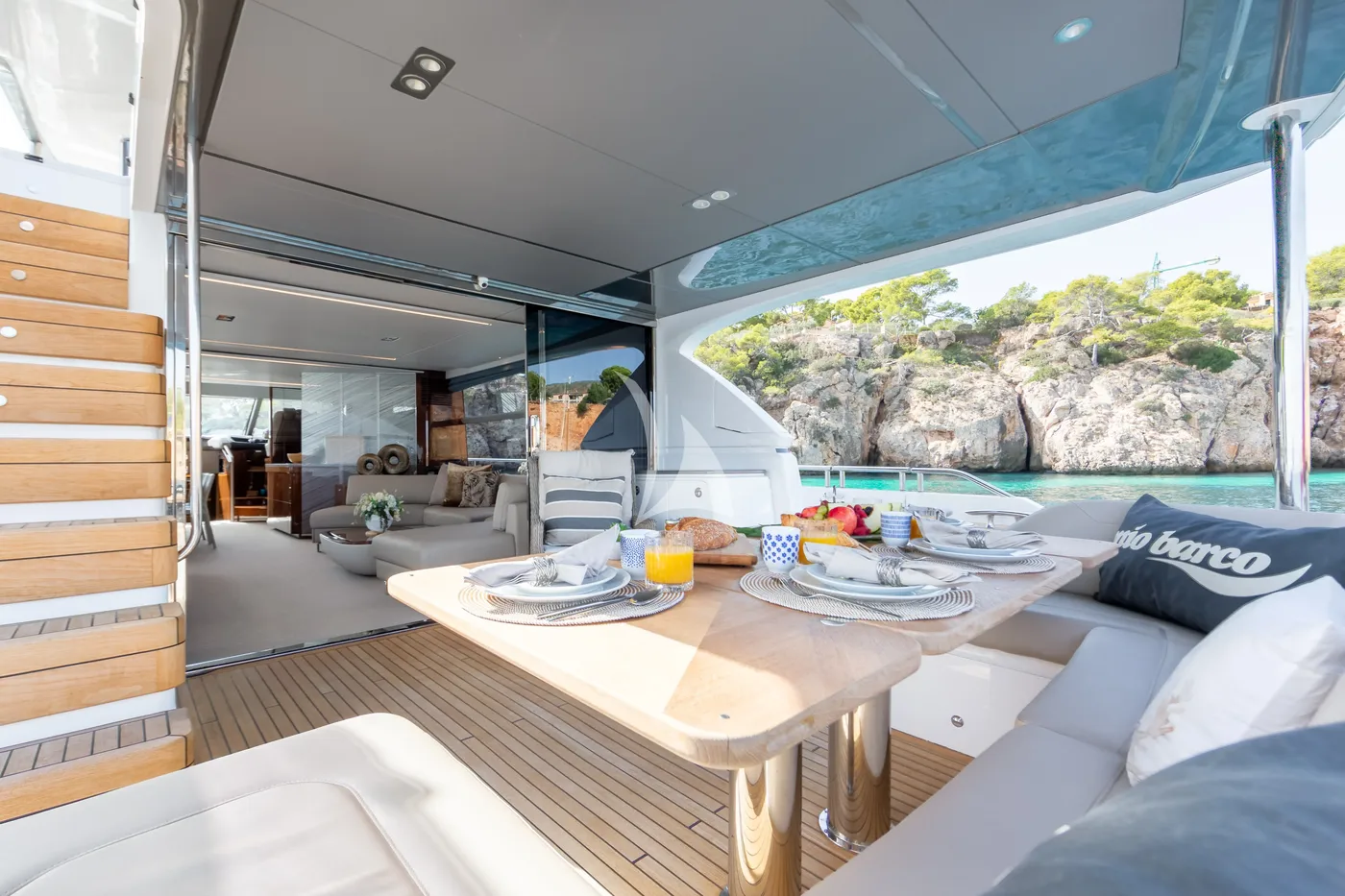 MIO BARCO, inside 2