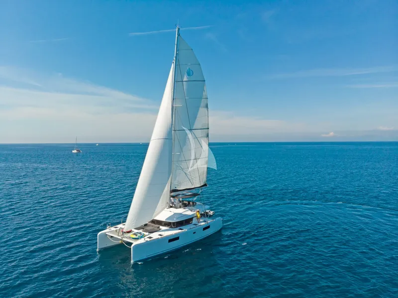 SUMMER STAR, on deck 6