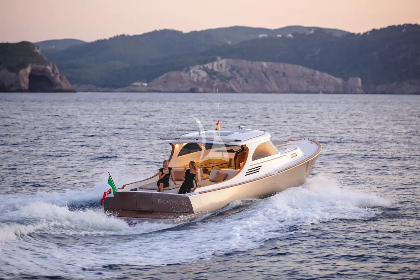 KOMODO, watertoys 1