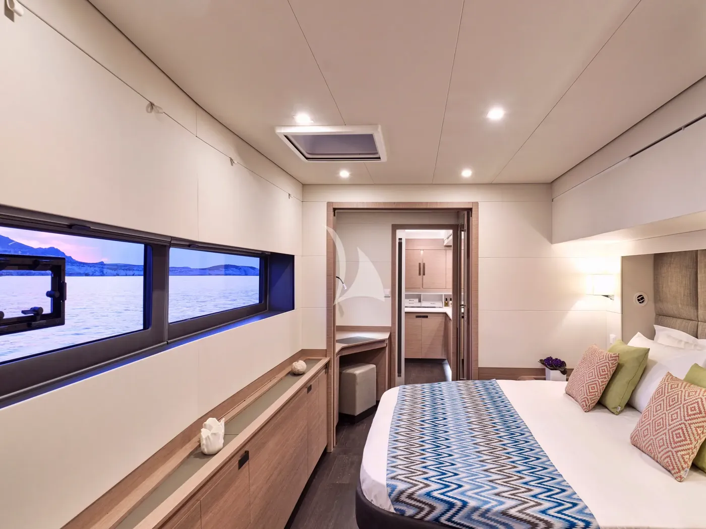 APHAEA, cabins 1