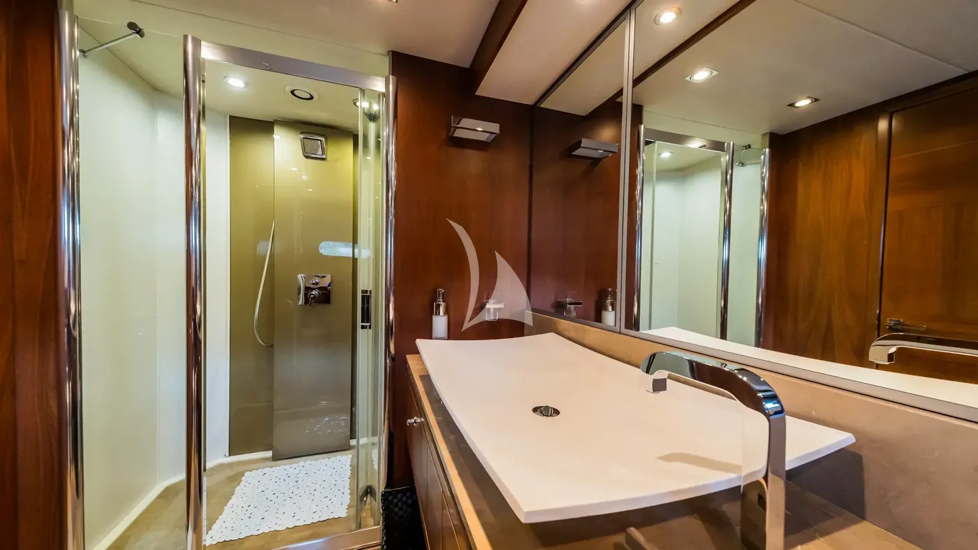 THE BEST WAY, cabins 1