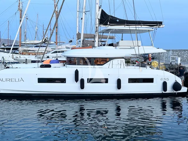 AURELIA — Lagoon