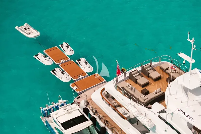 OCEAN CLUB, watertoys 2