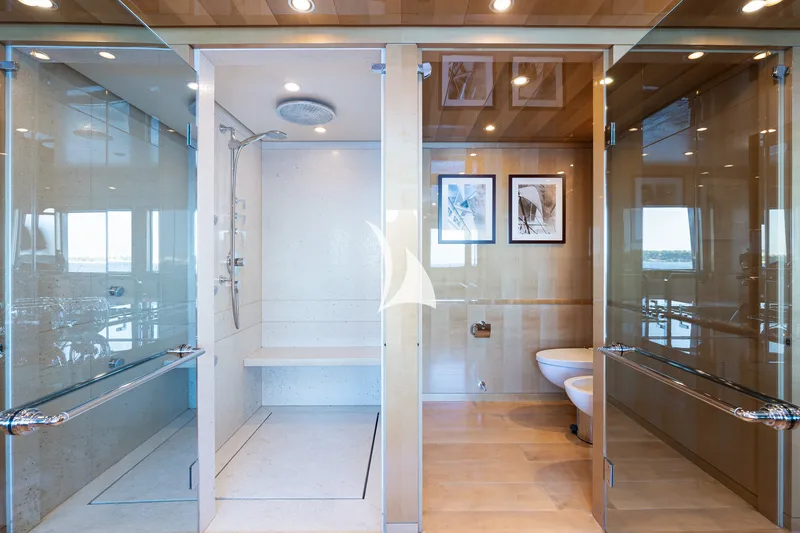 SWEET MARYI, cabins 4