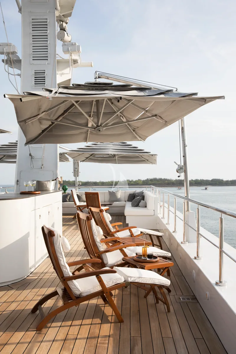 AQUA BLU, on deck 5