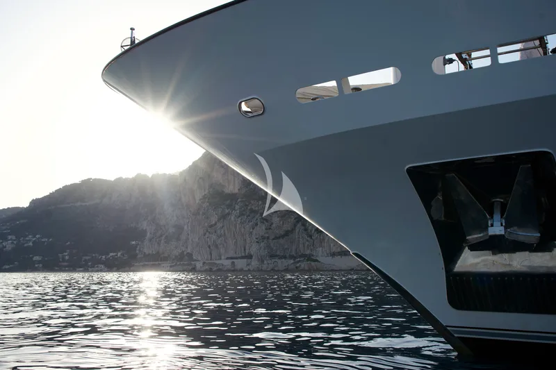 LIONESS V, on deck 3