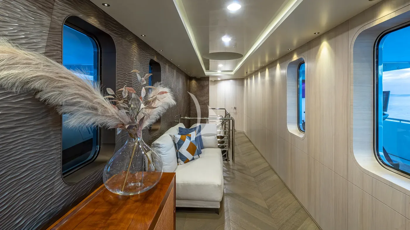 REVERIE, cabins 1
