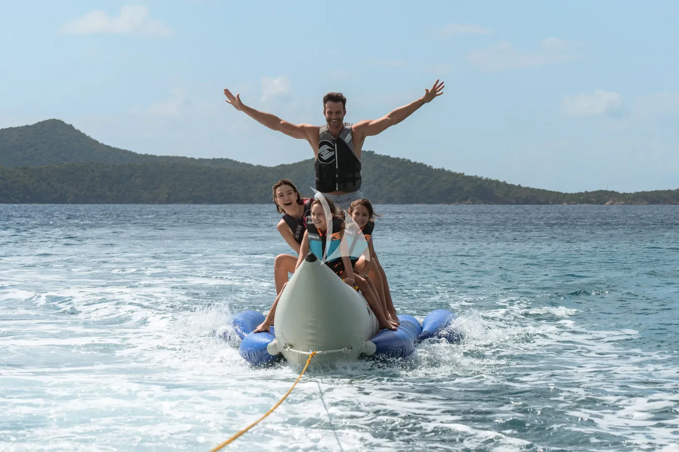 BELLA, more 2