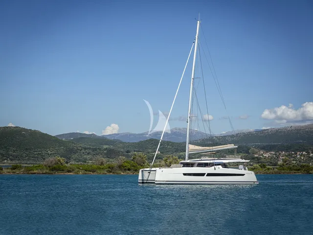 KEBISIKS — Fountaine Pajot