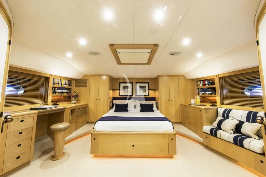 IMAGINE B, photos 4