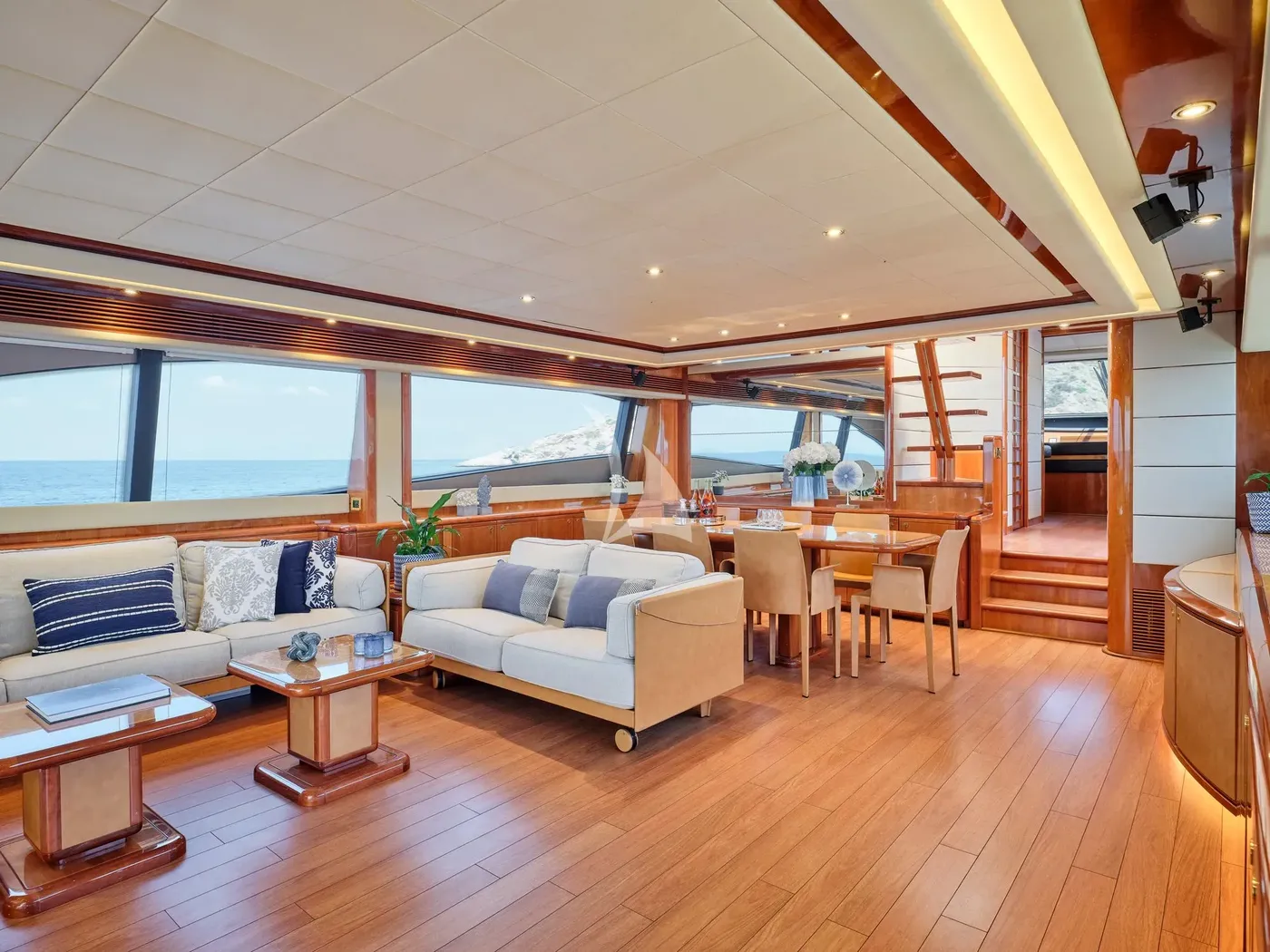 ESTIA ORION, inside 3