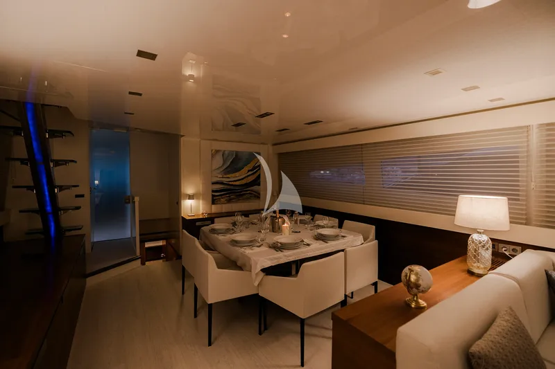 OCEAN DELTA 11, inside 5