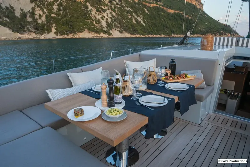 MAOYA, inside 4