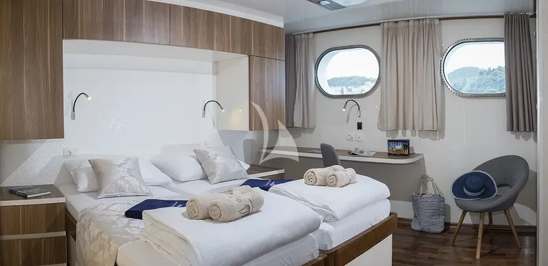 IL MARE, cabins 4