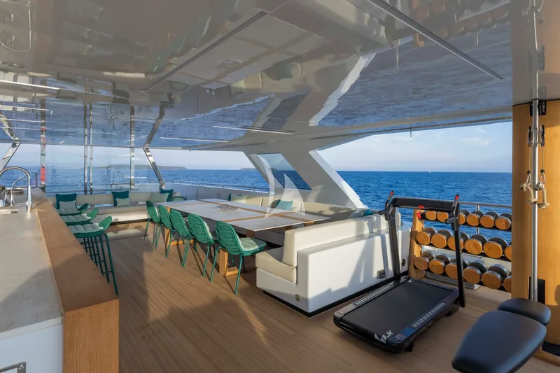 EMOCEAN, on deck 5
