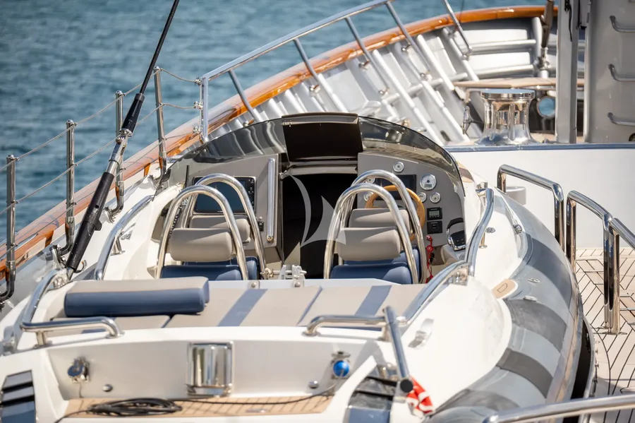 MALTESE FALCON, photos 6