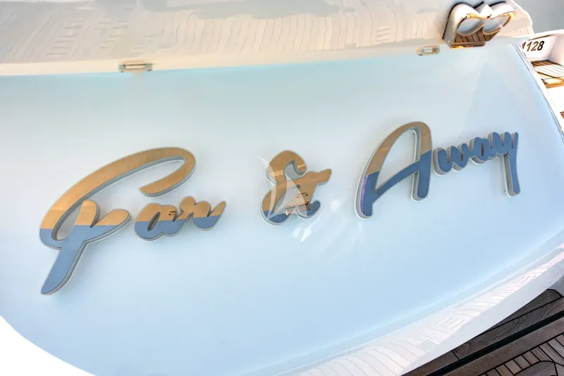 FAR & AWAY, watertoys 3