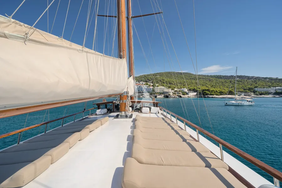 THALASSA, photos 1