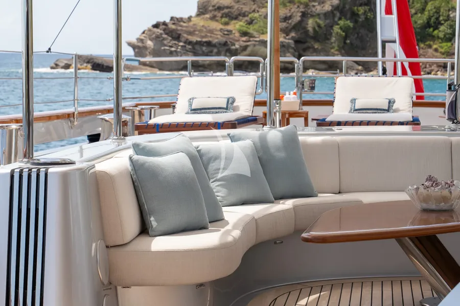 MALTESE FALCON, photos 1