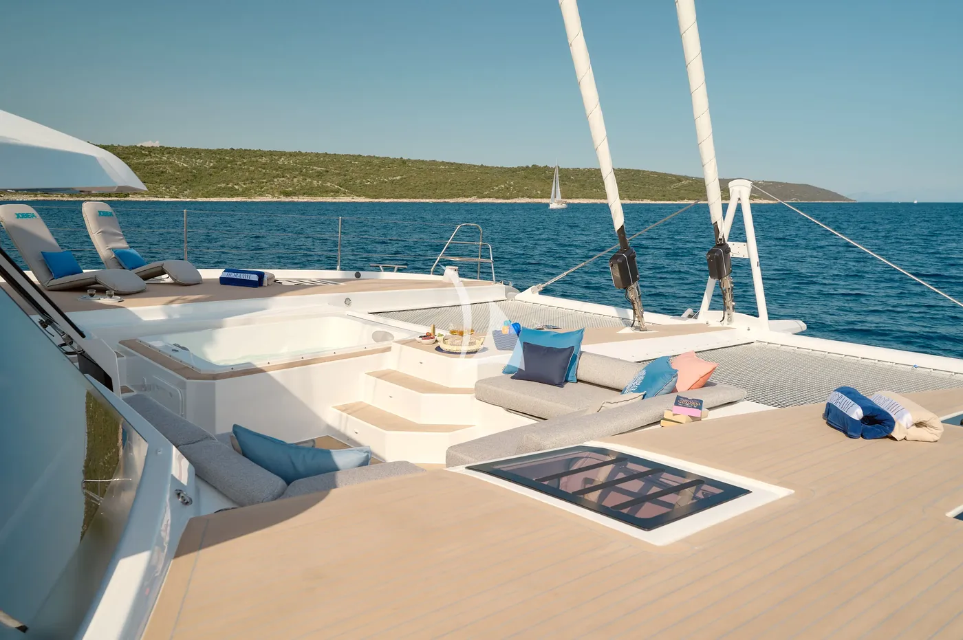 FLORAMYE, on deck 2