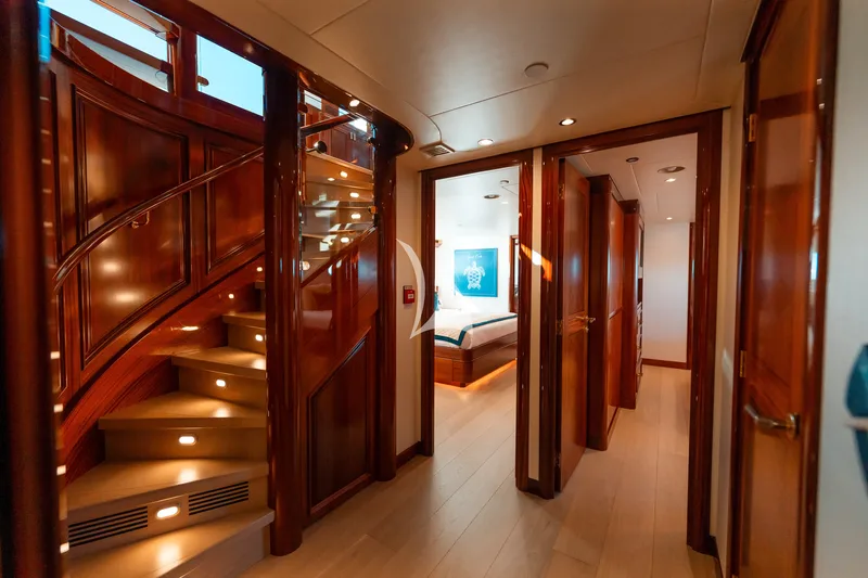BLUE TIME, cabins 4