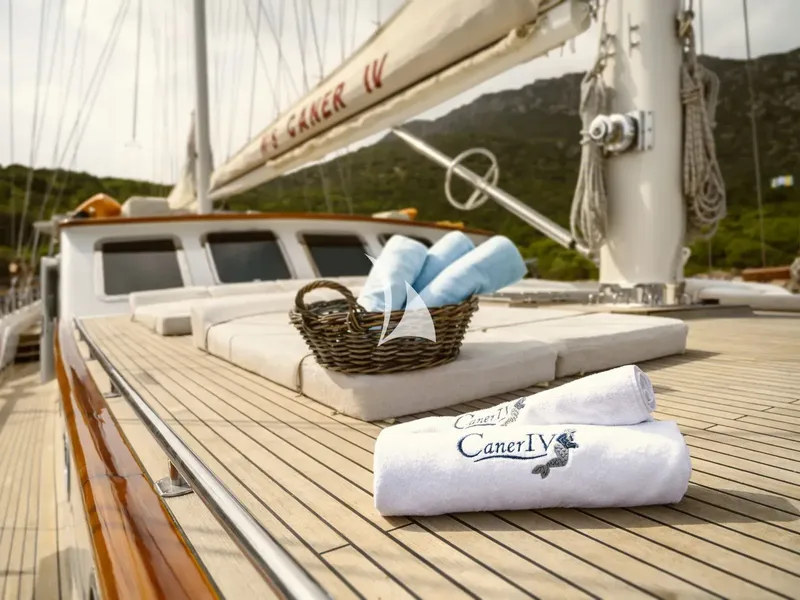 CANER IV, watertoys 2