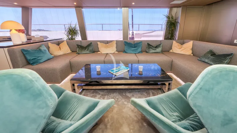 HONEYBIRD, inside 5
