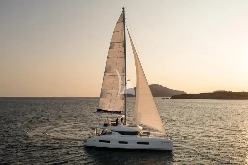 HYDRUS, on deck 6