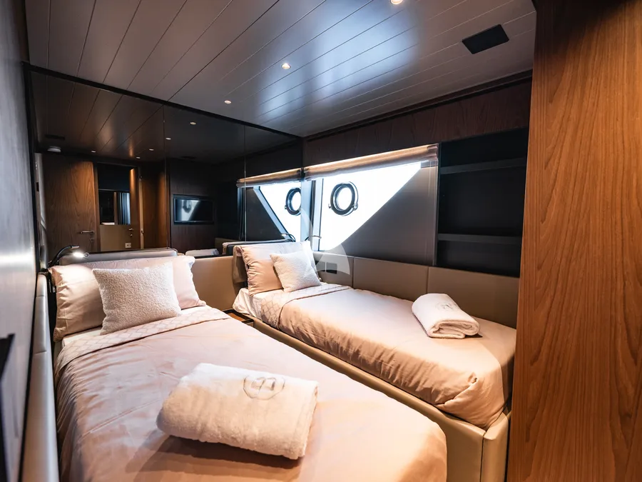 KIMANI, photos 2