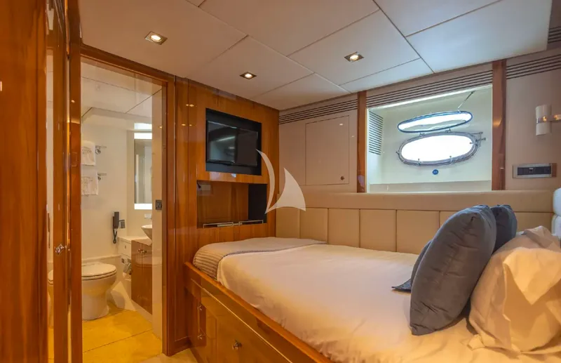 SEA BREEZE ONE, cabins 5