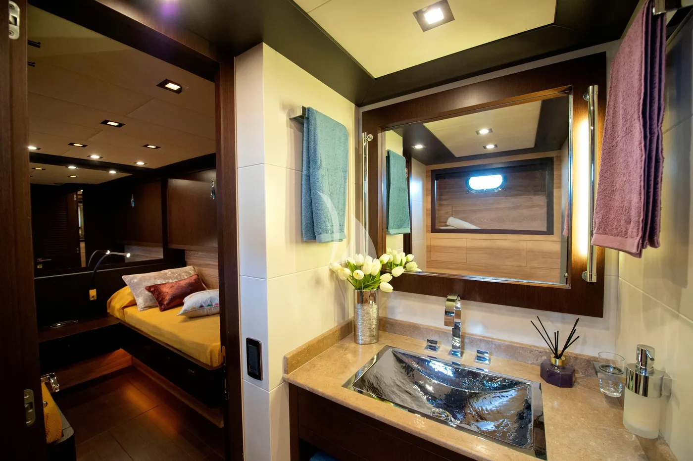MILU II, cabins 2