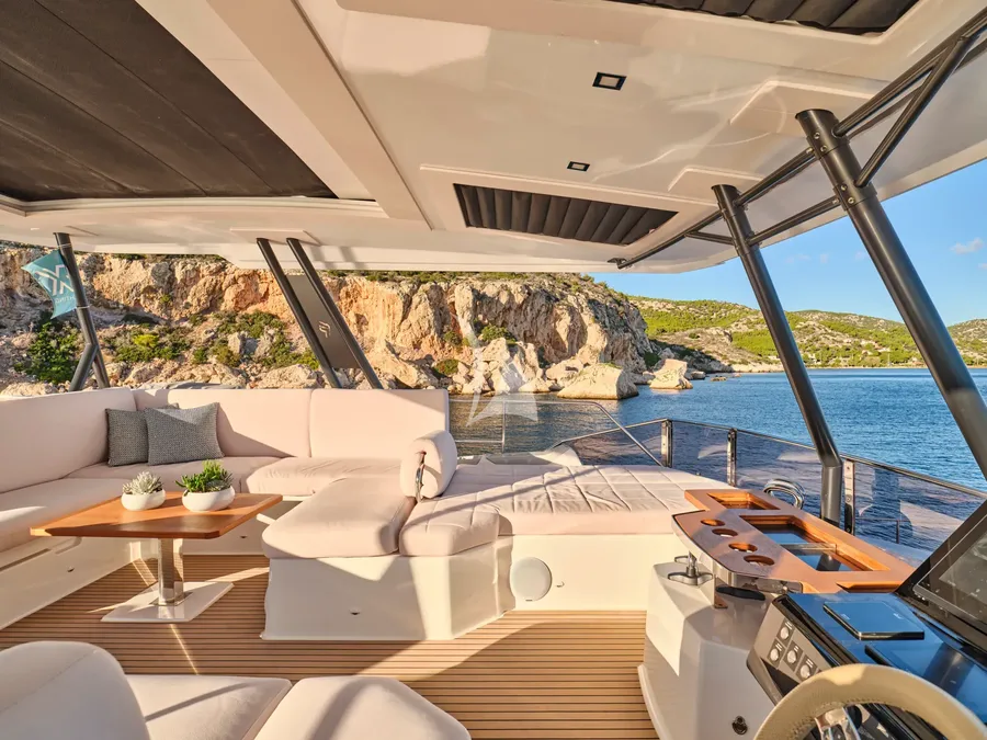 MAJESTY OF GREECE, photos 5
