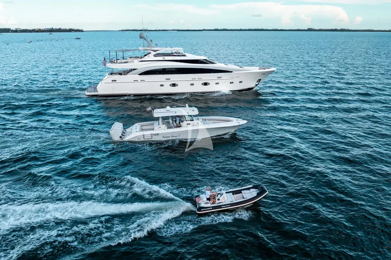 HAPPY HOUR, watertoys 2